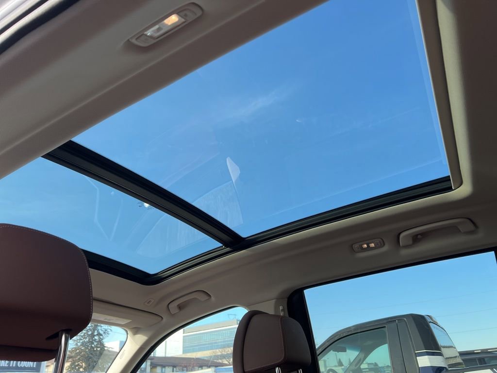 Used 2023 BMW X7 xDrive40i w/ Premium Package image 36