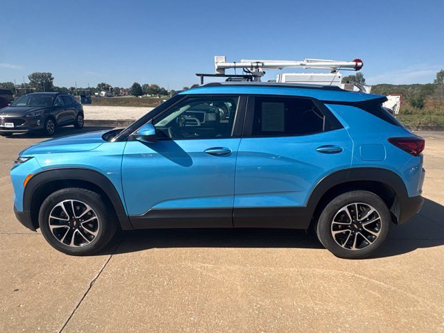 Used 2025 Chevrolet TrailBlazer LT AWD/4WD image 6