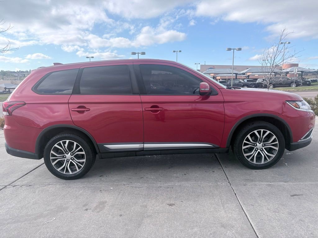 Used 2018 Mitsubishi Outlander SE AWD/4WD image 8