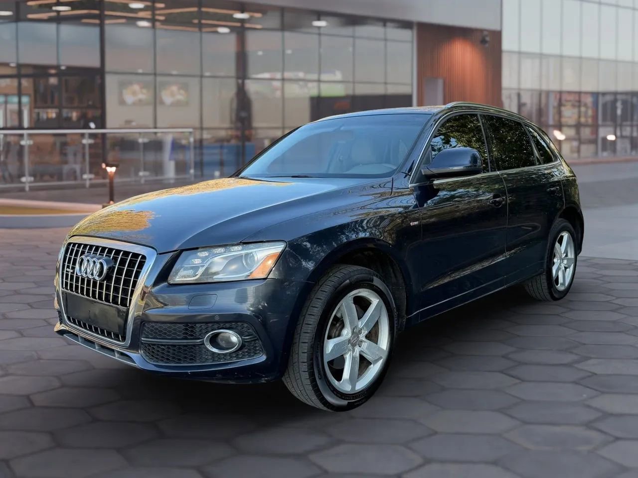 Used 2012 Audi Q5 3.2 Prestige image 4