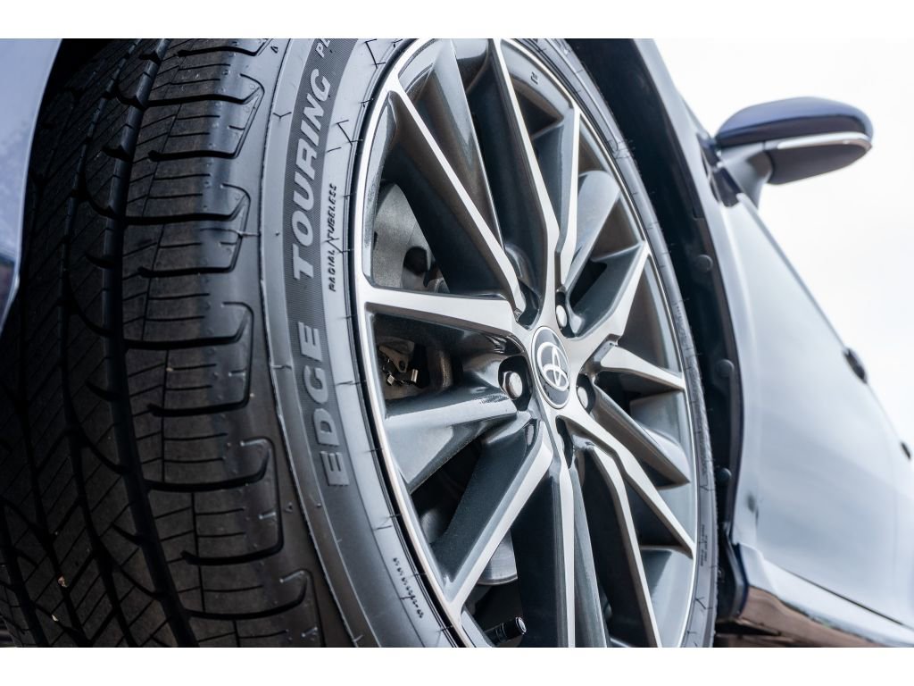 Used 2021 Toyota Camry XLE w/ Navigation Package image 9