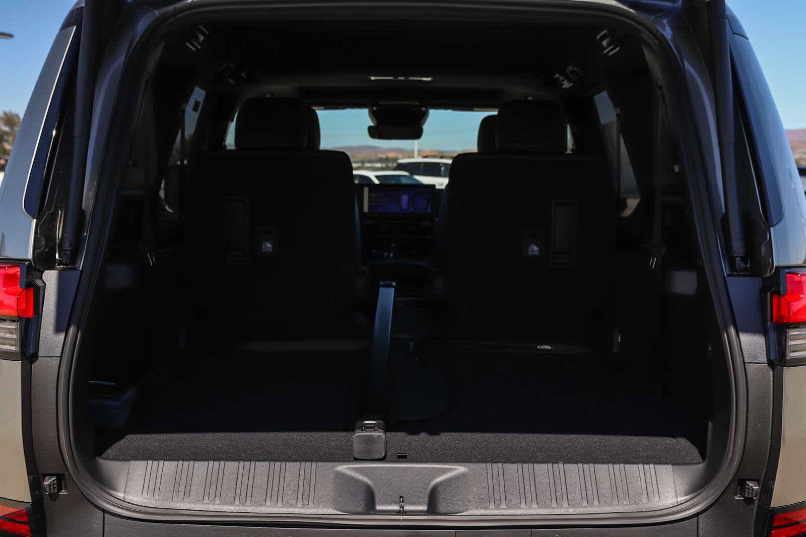 New 2026 Lexus GX 550 w/ Accessory Package (2T) AWD/4WD image 29