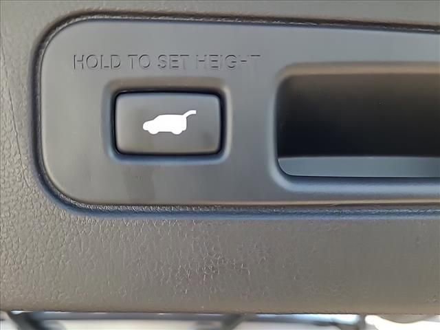 Used 2025 Honda Pilot Black Edition image 26