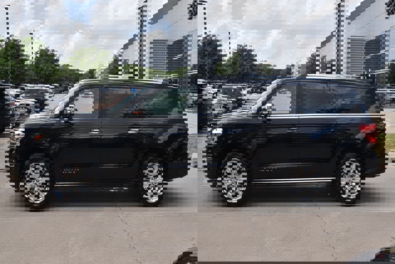 Certified 2024 Ford Expedition Max Platinum image 12