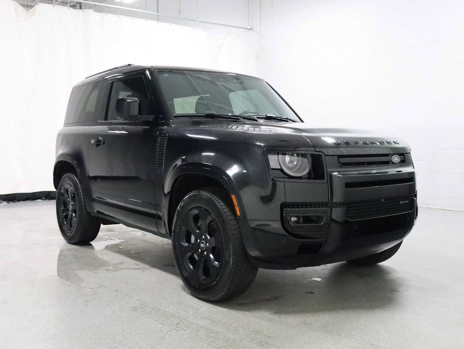 Used 2023 Land Rover Defender 90 X-Dynamic SE AWD/4WD image 13