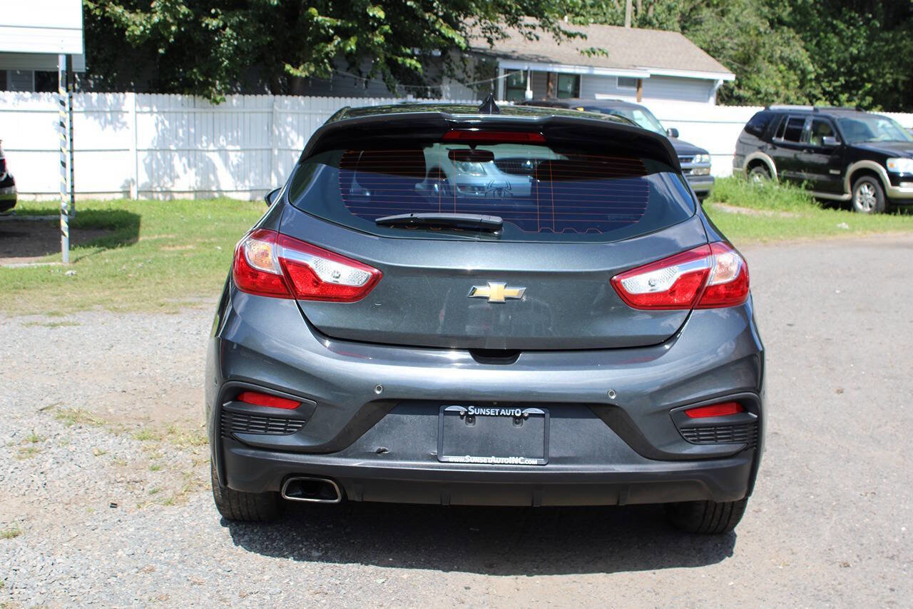 Used 2018 Chevrolet Cruze LT w/ Convenience Package image 8