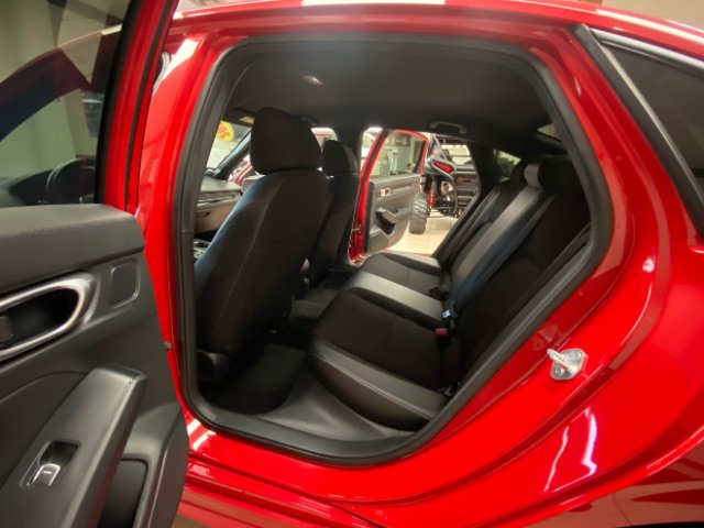 Used 2023 Honda Civic Sport image 12