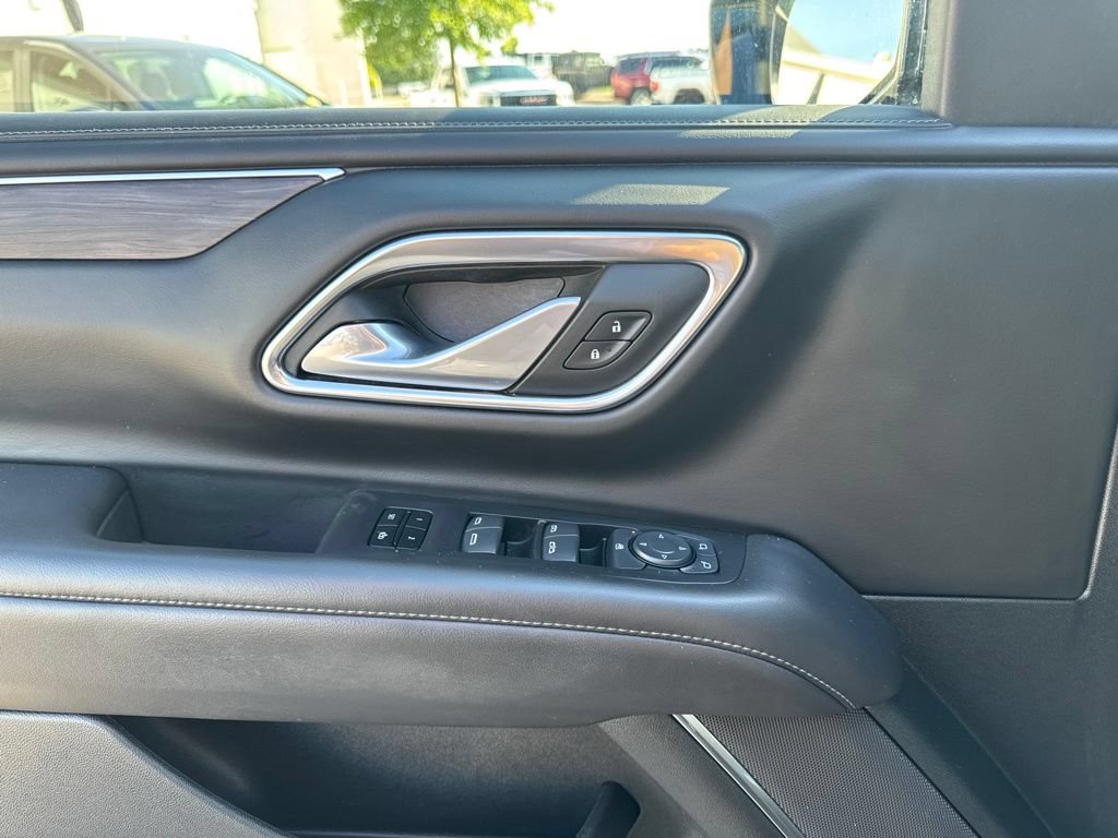 Used 2024 Chevrolet Tahoe LT RWD image 10