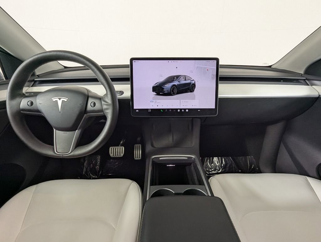 Used 2024 Tesla Model Y Performance image 14