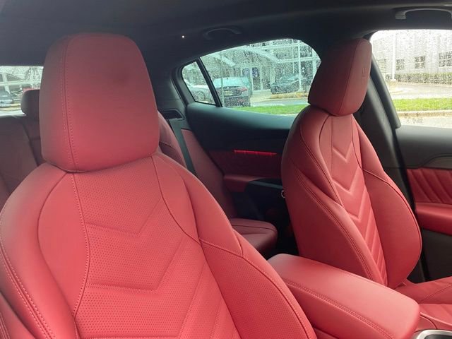 New 2025 Maserati Grecale Trofeo image 38