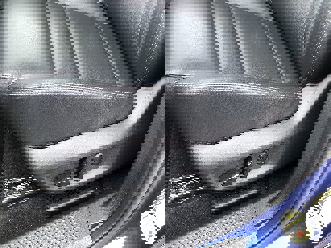 Used 2023 Nissan Rogue SL w/ SL Premium Package image 23