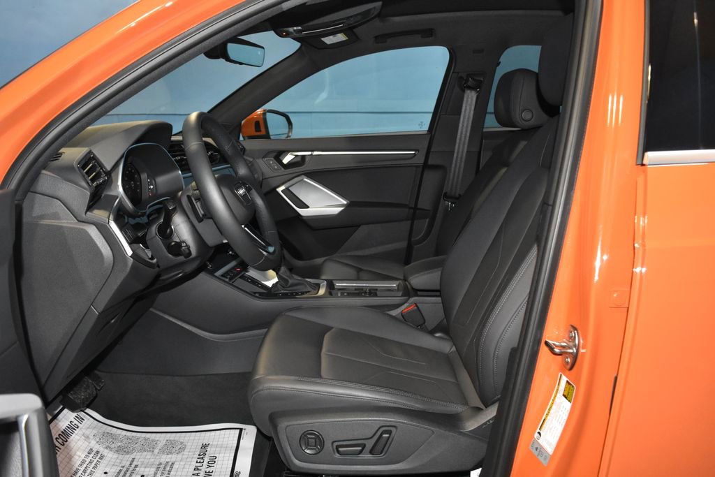 Certified 2025 Audi Q3 2.0T Premium Plus w/ Premium Plus Package image 8