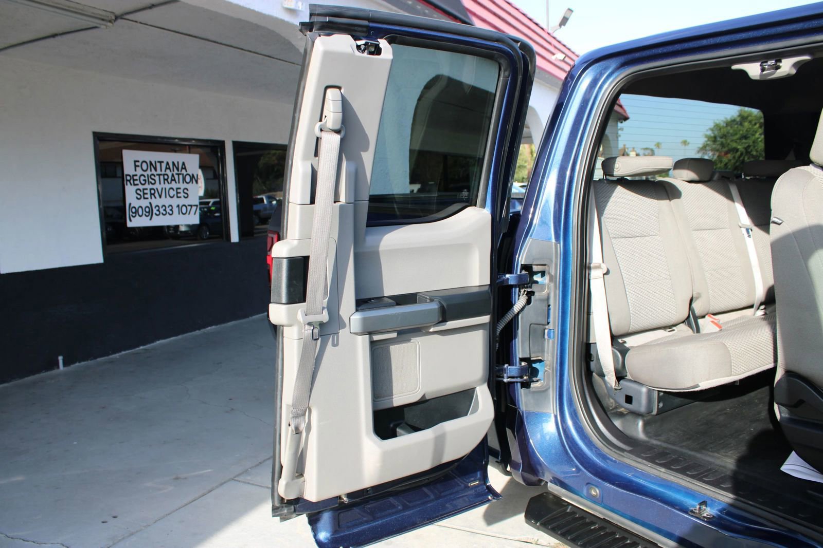 Used 2018 Ford F150 XLT w/ Equipment Group 301A Mid AWD/4WD image 4