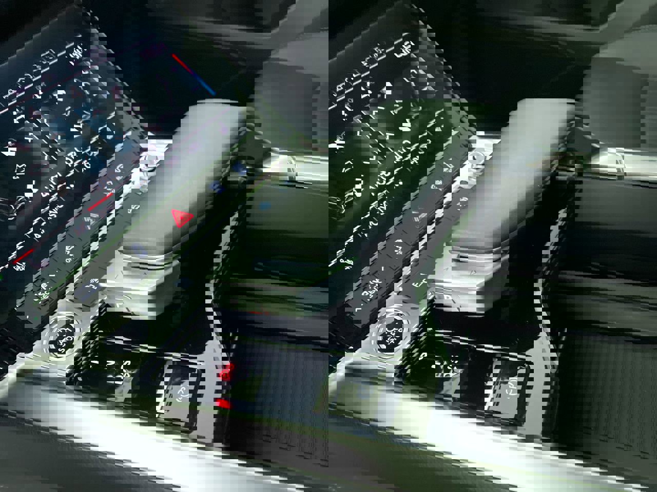 Certified 2021 Audi e-tron Premium w/ Convenience Plus Package image 17