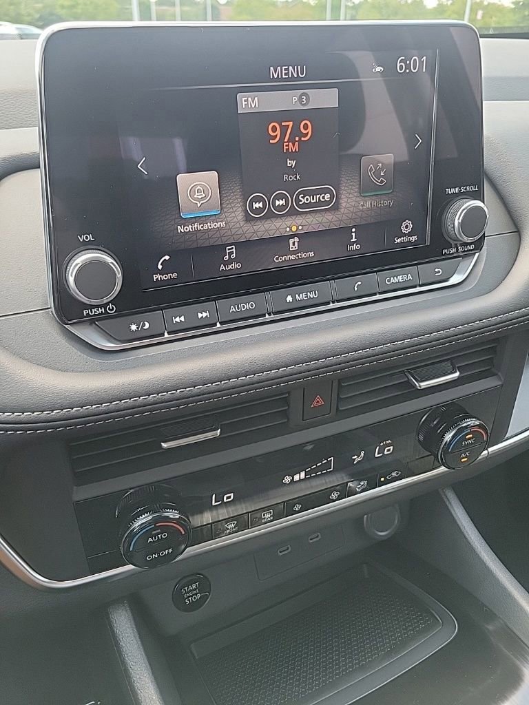 New 2026 Nissan Rogue SV image 25