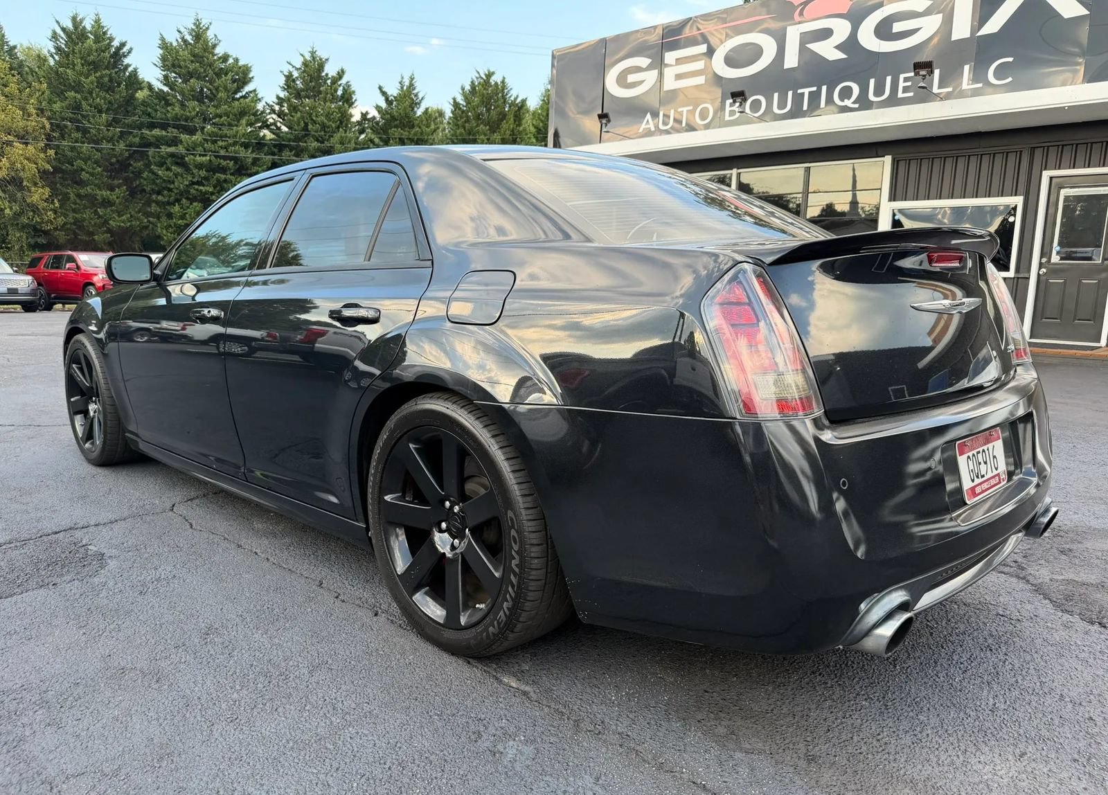 Used 2014 Chrysler 300 SRT8 w/ Leather Interior Group RWD image 7