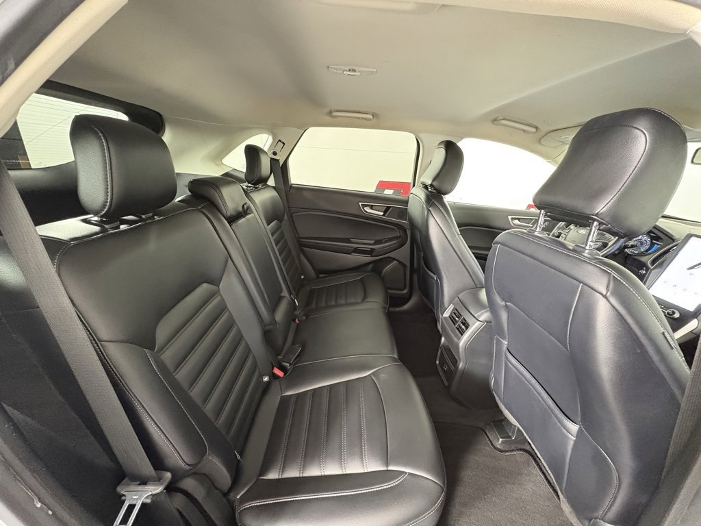 Used 2022 Ford Edge SEL image 44