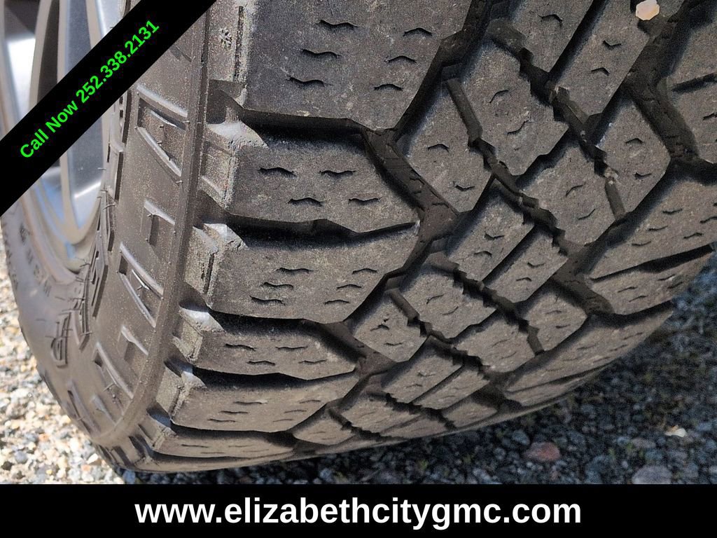 Used 2020 Chevrolet Colorado LT w/ Colorado RST Special Edition image 13