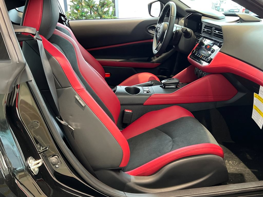 New 2025 Nissan Z Performance w/ Floor Mat Package RWD image 15