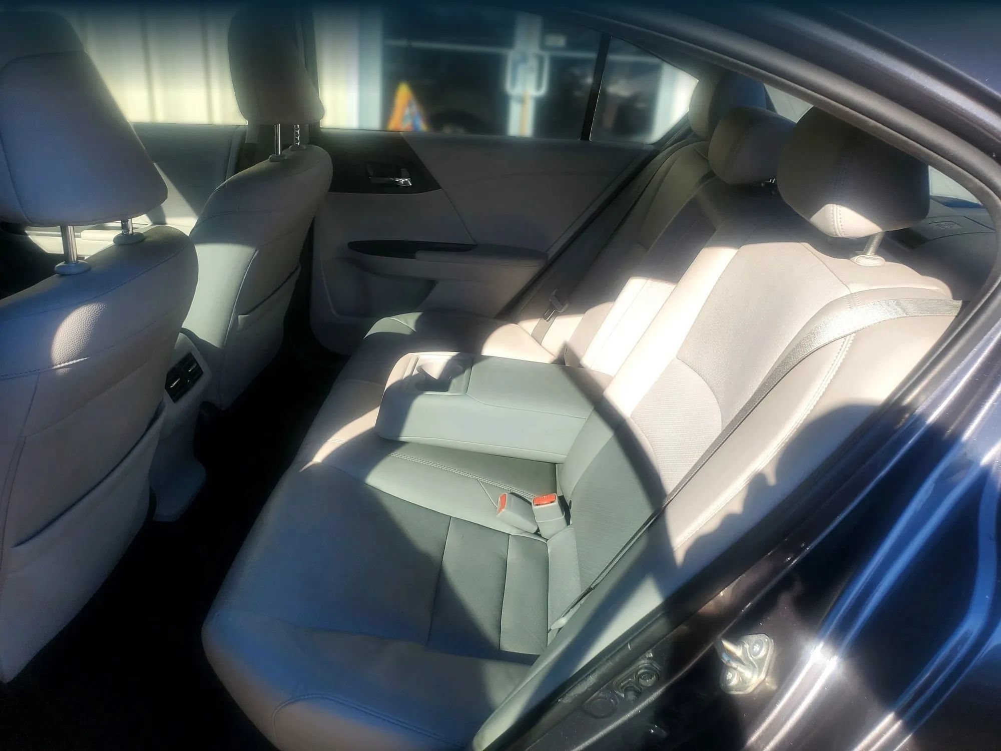 Used 2017 Honda Accord EX-L image 5