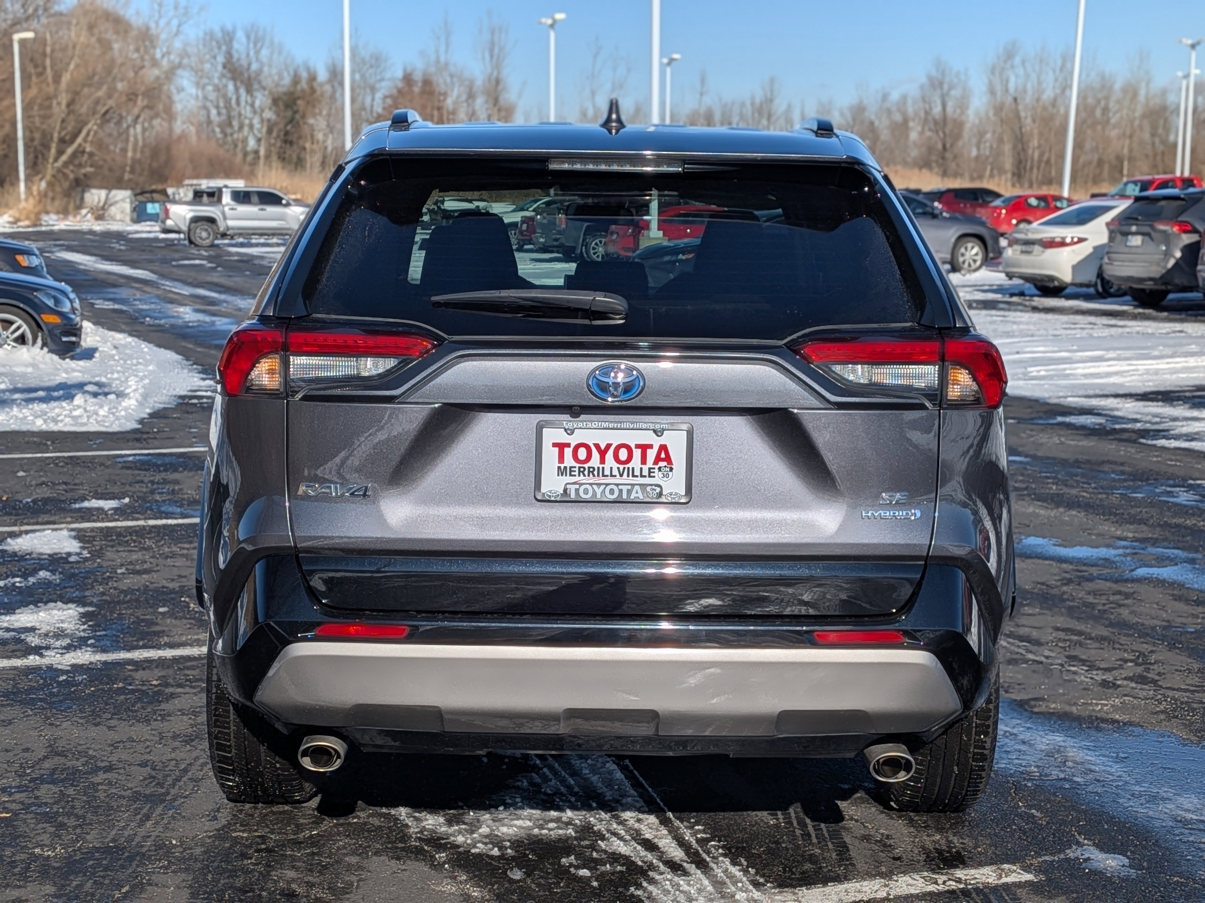 Used 2023 Toyota RAV4 SE image 7