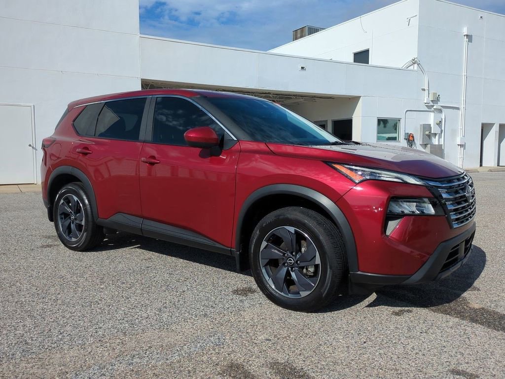 Certified 2025 Nissan Rogue SV image 3