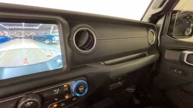 Used 2021 Jeep Gladiator Overland w/ Uconnect 4C Nav & Sound Group AWD/4WD image 35