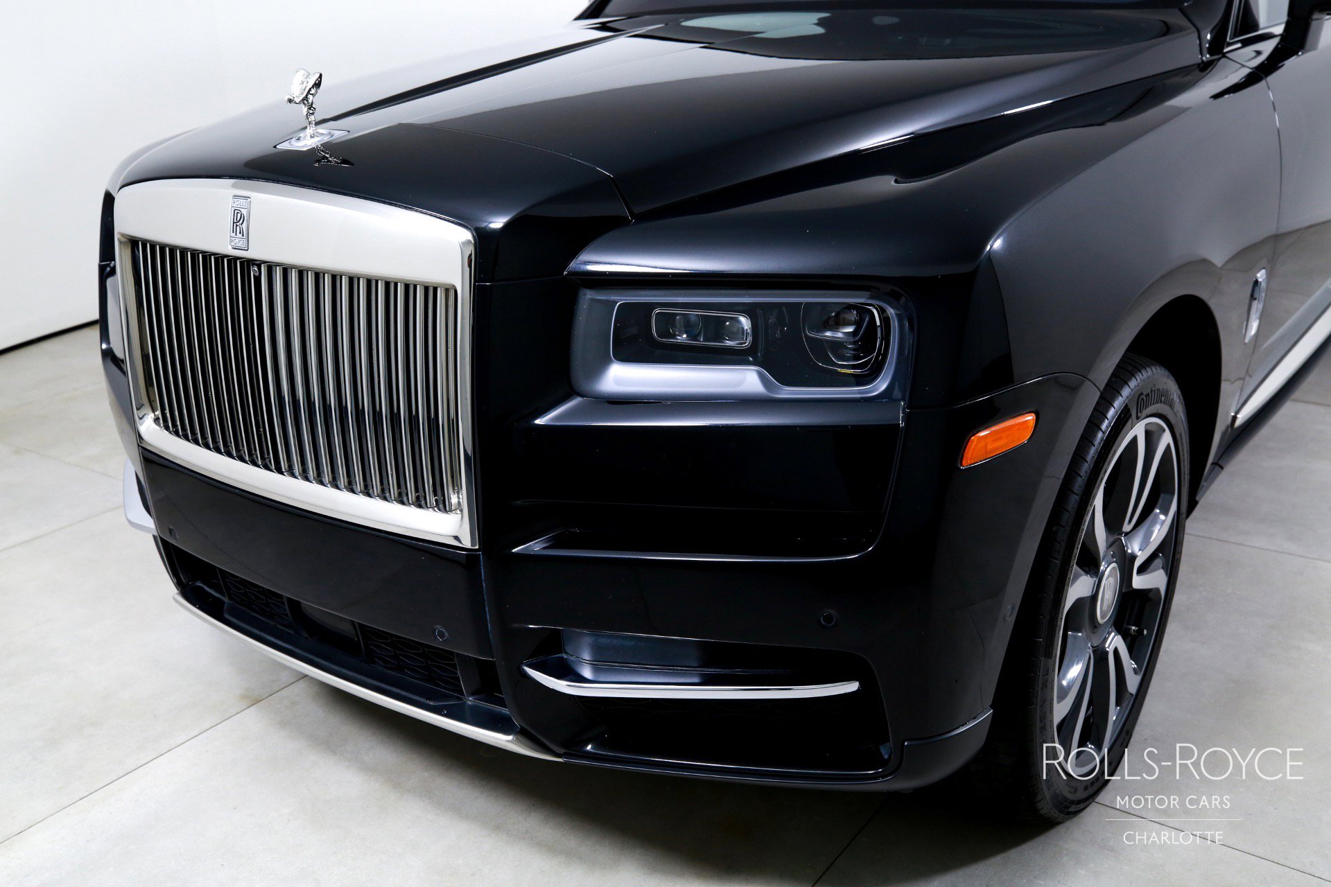 Used 2022 Rolls-Royce Cullinan image 40