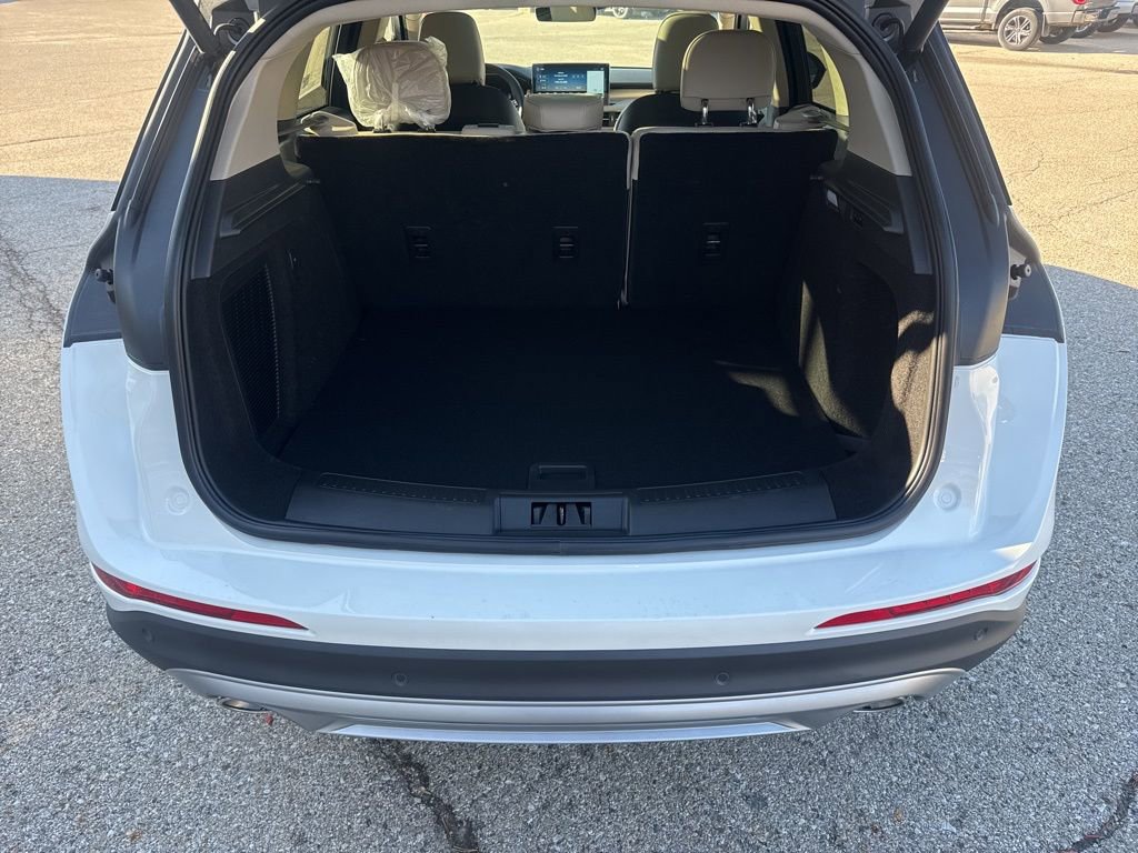 New 2026 Lincoln Corsair Premiere image 20