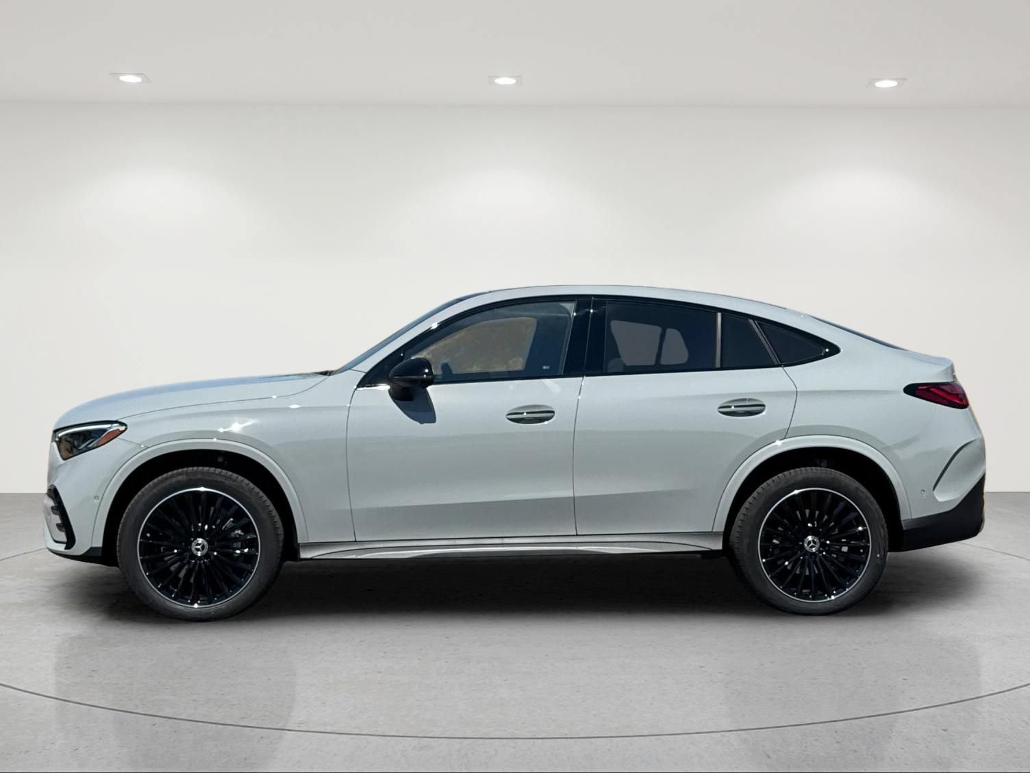 New 2027 Mercedes-Benz GLC 300 4MATIC image 3