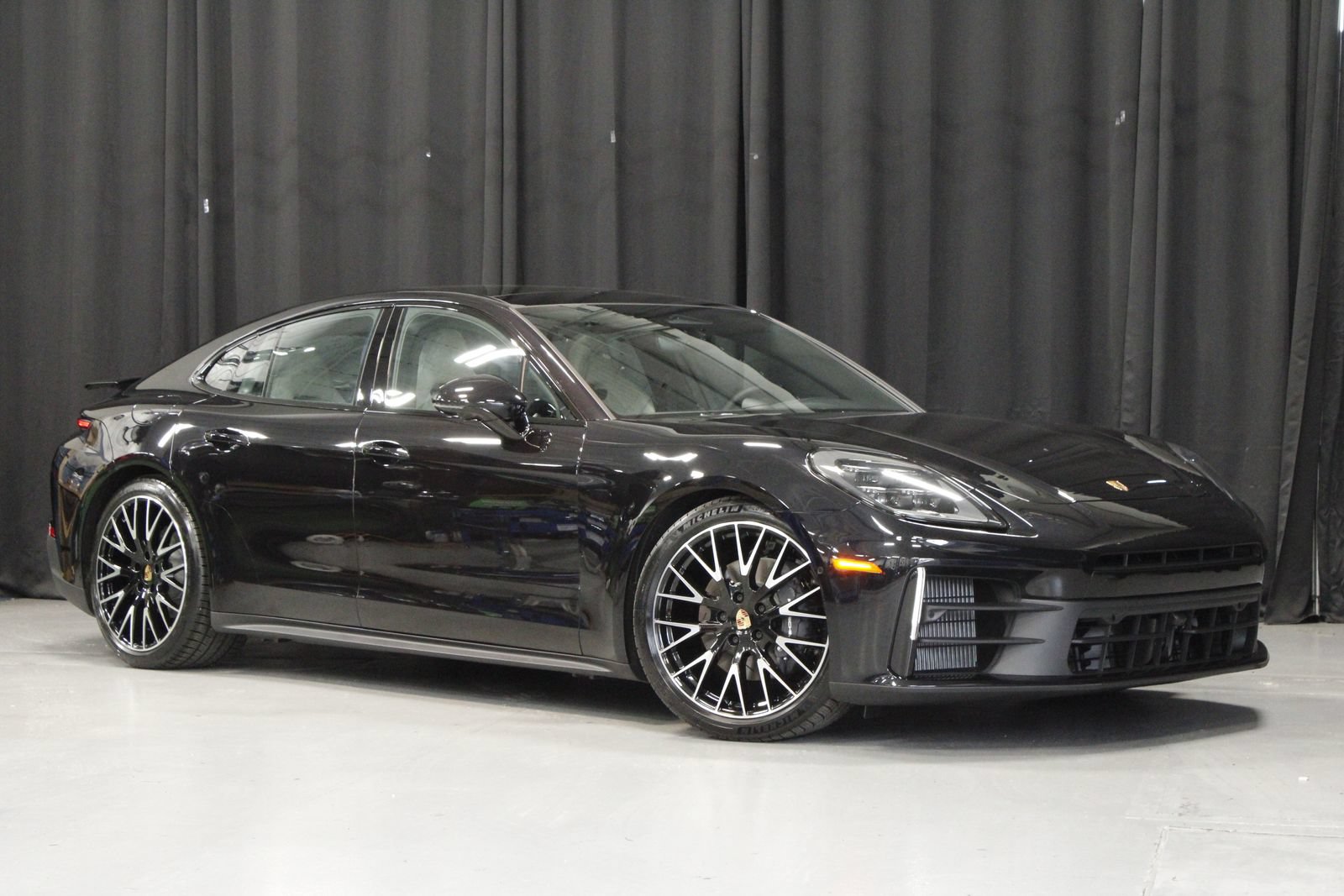 New 2026 Porsche Panamera 4 AWD/4WD image 9