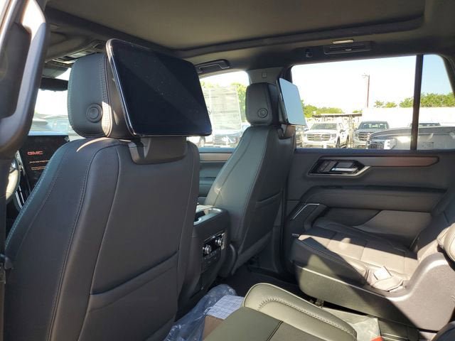 New 2026 GMC Yukon Denali w/ Denali Reserve Package AWD/4WD image 10