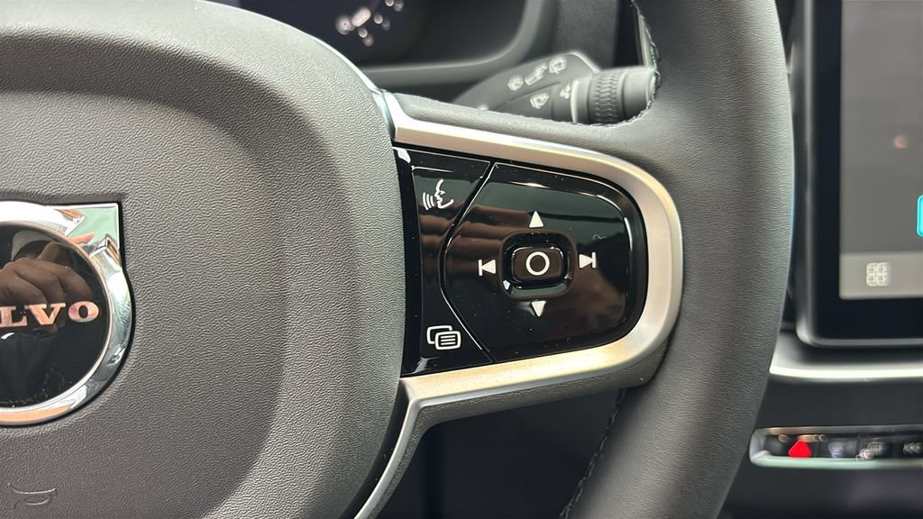 New 2026 Volvo XC90 B5 Core AWD/4WD image 18