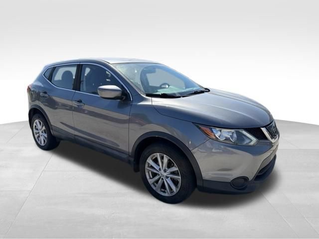 Used 2018 Nissan Rogue Sport S w/ S Appearance Package AWD/4WD image 5