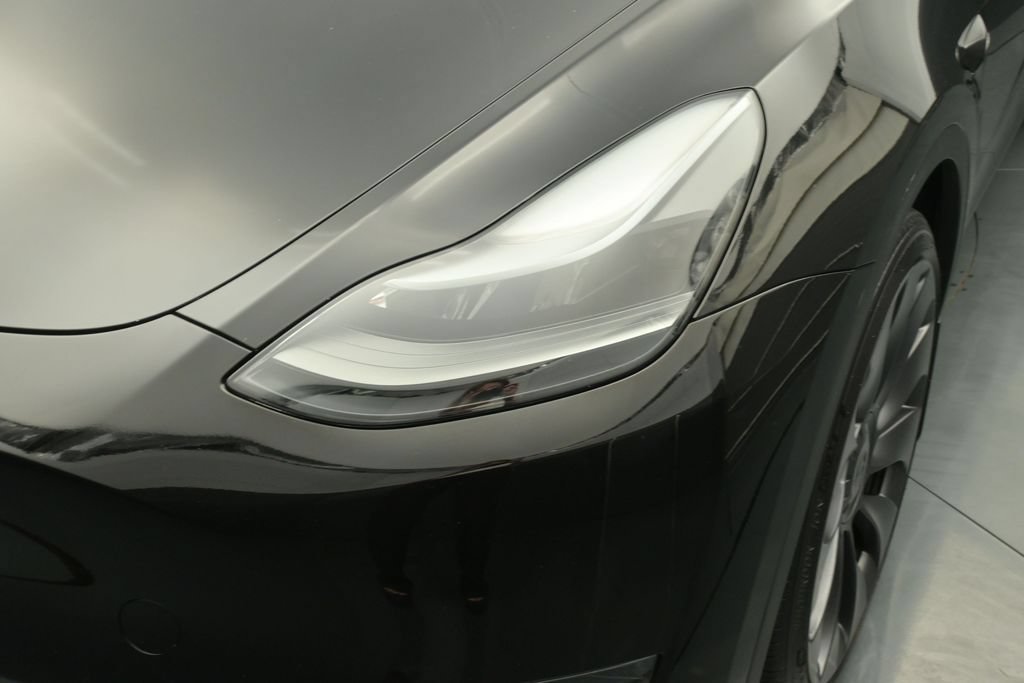 Used 2024 Tesla Model Y Performance AWD/4WD image 10