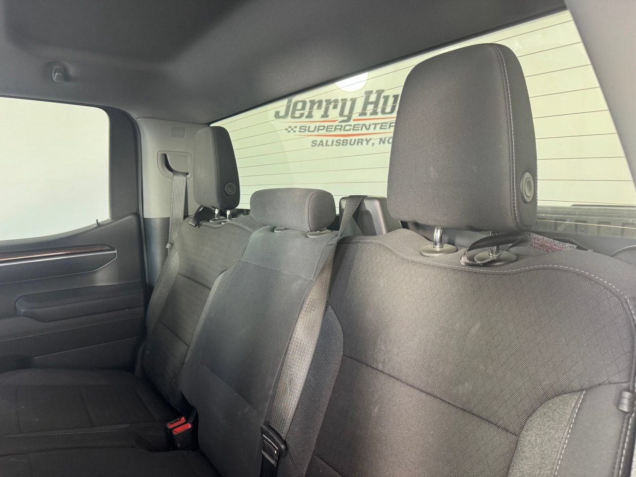 Used 2025 Chevrolet Silverado 1500 LT AWD/4WD image 11