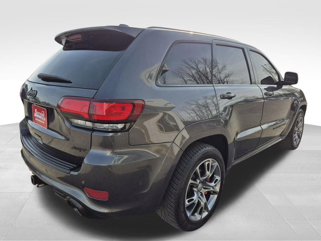 Used 2019 Jeep Grand Cherokee SRT image 12