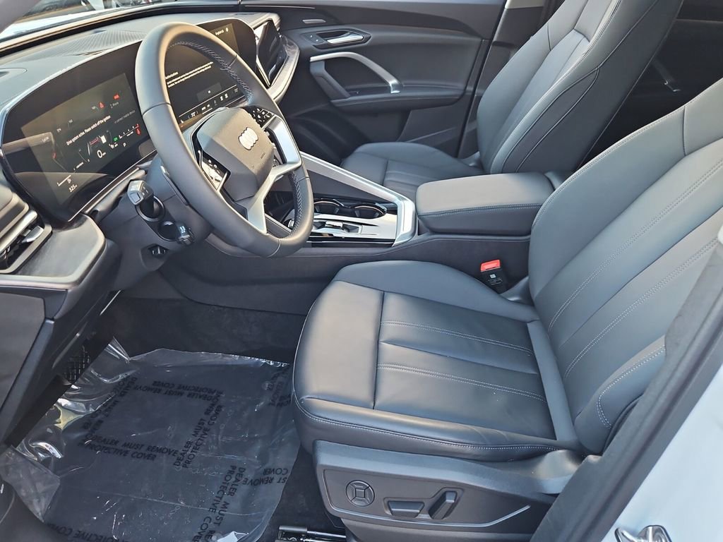 Certified 2025 Audi Q5 Premium Plus w/ Premium Plus AWD/4WD image 11