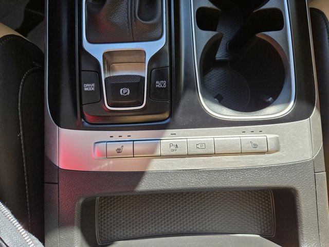 Used 2024 Kia Carnival LX image 30