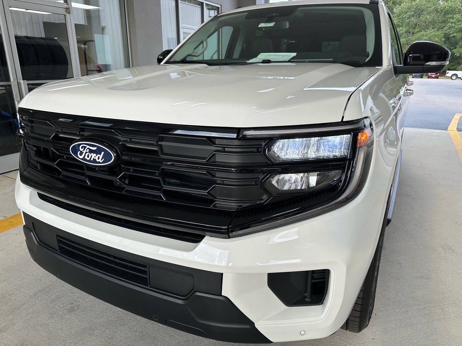 New 2027 Ford Expedition Max Active RWD image 2