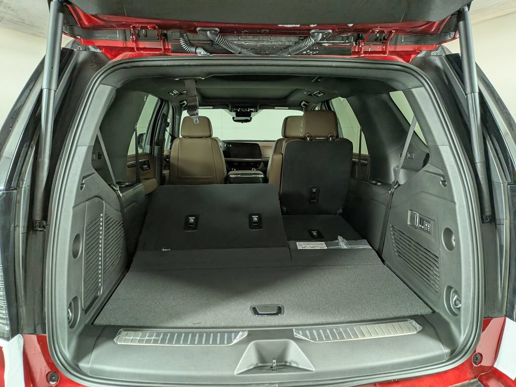 New 2026 Chevrolet Tahoe High Country AWD/4WD image 11