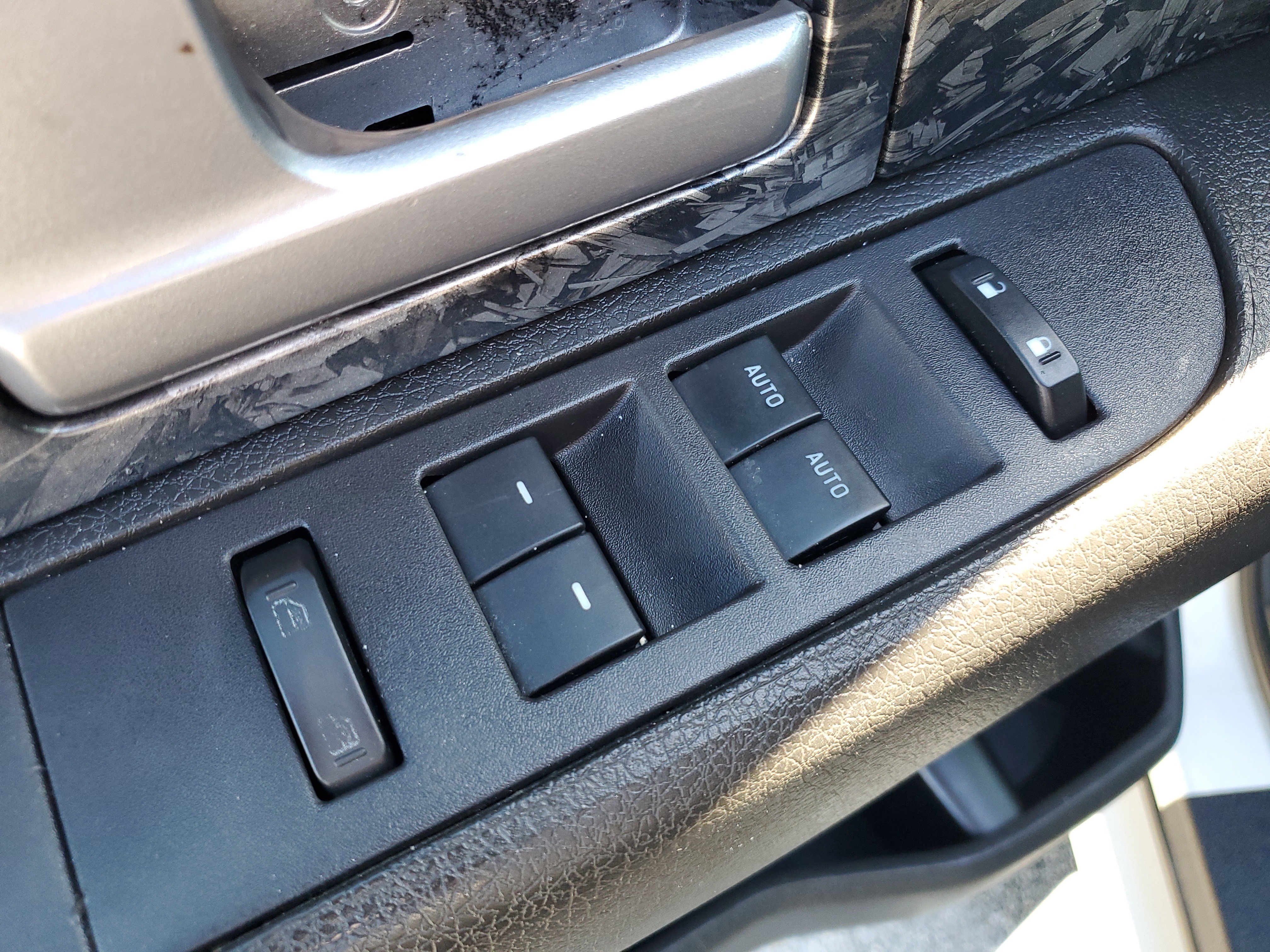 Used 2014 Ford F150 FX4 w/ Equipment Group 402A Luxury image 24