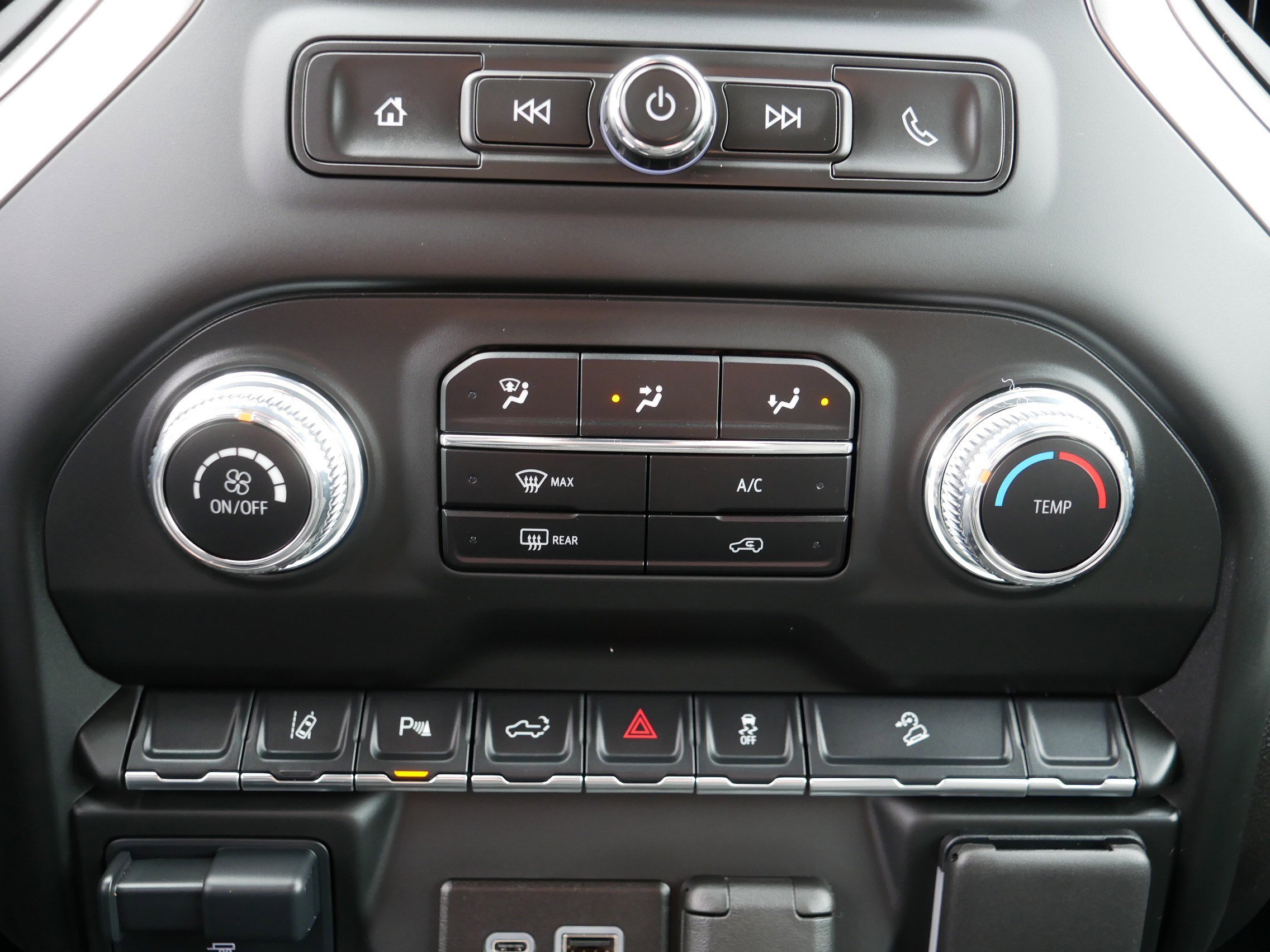 Used 2024 GMC Sierra 3500 Pro w/ 1SA Pro Safety Plus Package image 23