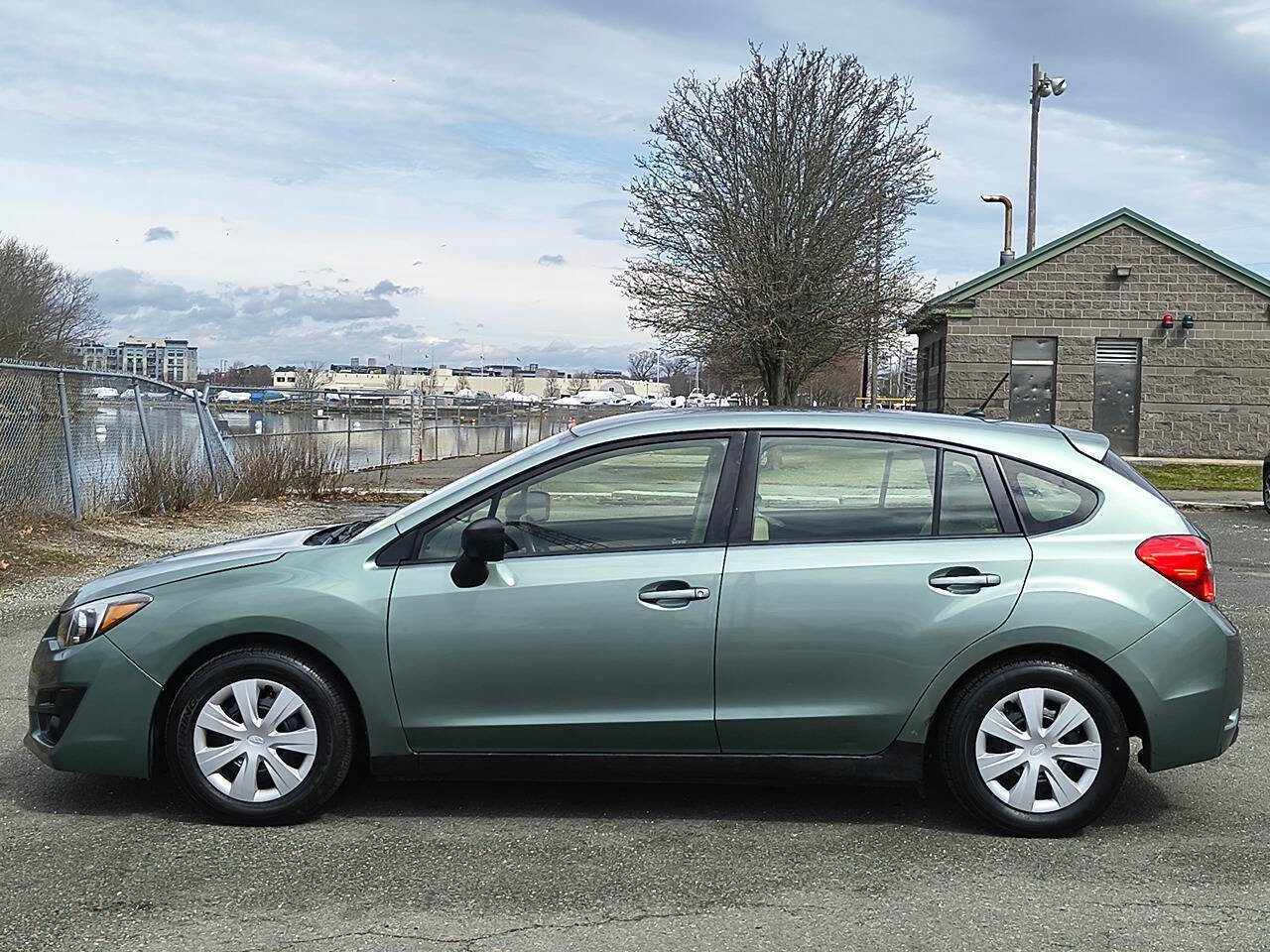 Used 2015 Subaru Impreza 2.0i image 4