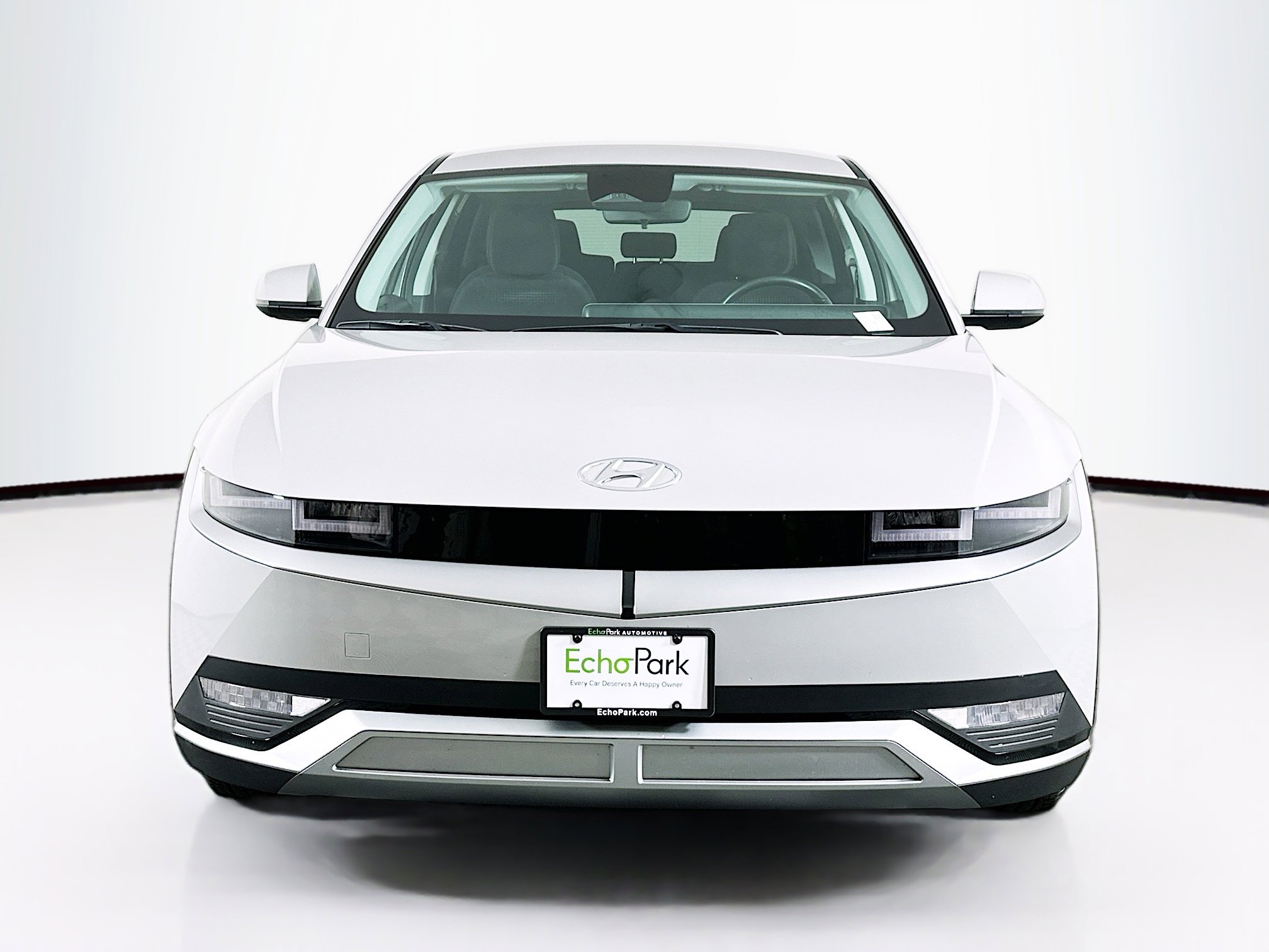 Used 2024 Hyundai Ioniq 5 SE RWD image 2