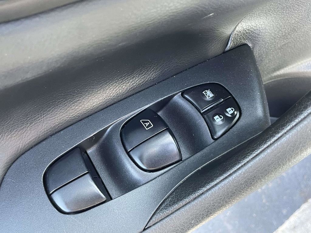 Used 2018 Nissan Altima 2.5 SR FWD image 22
