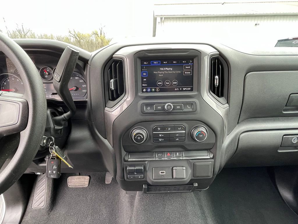 Used 2020 Chevrolet Silverado 2500 Custom w/ Custom Value Package AWD/4WD image 31