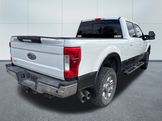 Used 2017 Ford F250 Lariat w/ Lariat Value Package AWD/4WD image 4