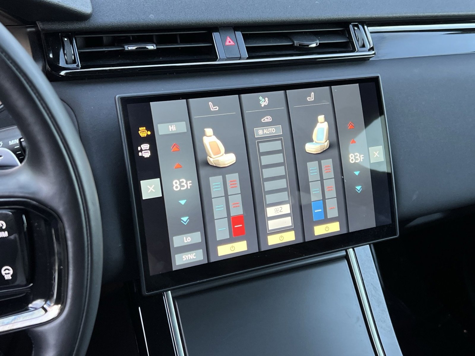 Used 2025 Land Rover Range Rover Velar Dynamic SE image 19