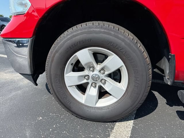 Used 2017 RAM 1500 Classic SLT AWD/4WD image 10